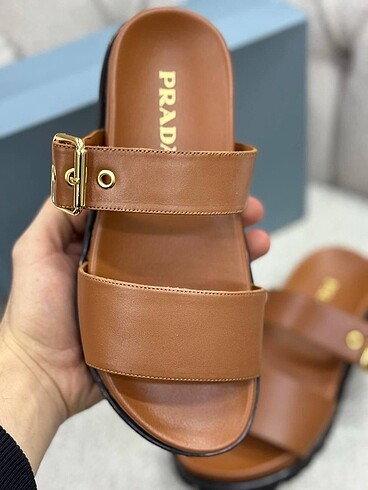 38 Beden kahverengi Renk Prada Deri sandalet