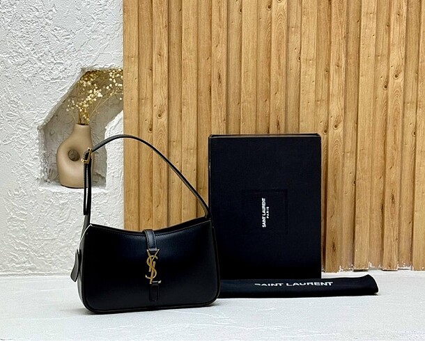 Yves Saint Laurent Saint Laurent çanta