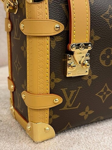 Beden kahverengi Renk Louis Vuitton çanta