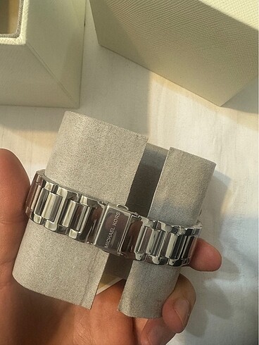 Beden beyaz Renk Orijinal Kristal Cam Celik gövde Michael Kors Kol Saati