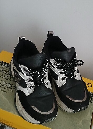 Nike Kadin spor ayakkabi