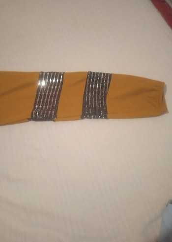 46 Beden sarı Renk Hardal rengi kolları pullu tunik
