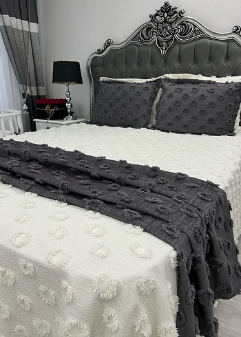 Gri Nakışlı Yatak Örtüsü - Görsel 2