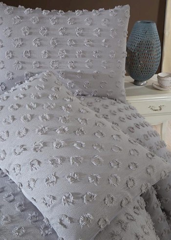 Gri Nakışlı Yatak Örtüsü - Görsel 3