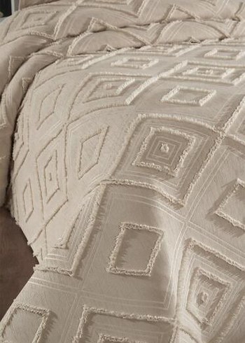 Nakışlı Beyaz krem Yatak Örtüsü - Görsel 2