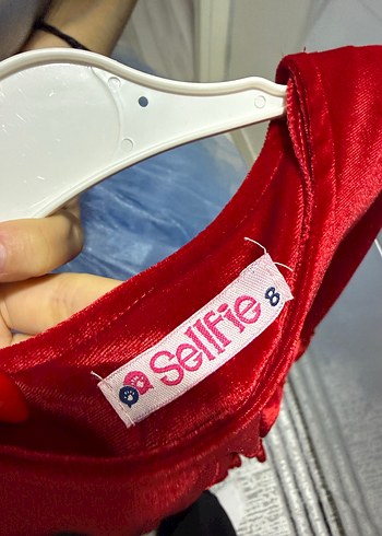 Kız Çocuk Kırmızı Fırfırlı Uzun Kollu Elbise - Görsel 3