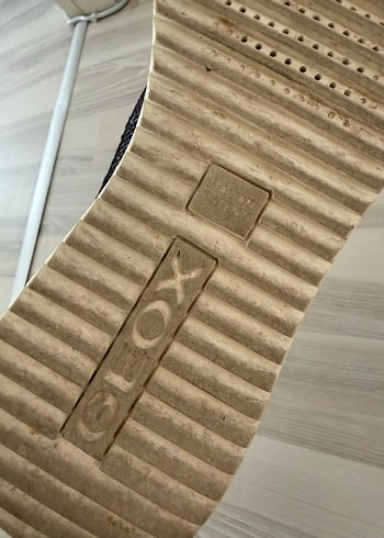 Yılan Desenli Kahverengi Süet Kadın Spor Ayakkabı - Görsel 4