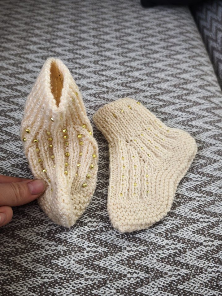 Nakışlı Beyaz Kız Örgü Patik el örgüsü Bebek - Görsel 2