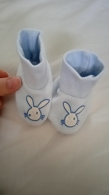Çorap patik yeni doğan bebek kadife sadece 1defa giyildi 