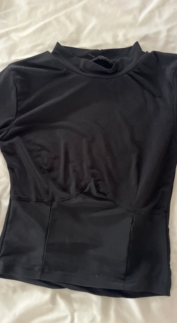 Siyah Yüksek Yakalı Uzun Kollu Kadın Bluz - Görsel 2