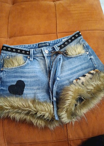 Kürklü Leopar Desenli Kadın Denim Şort - Görsel 5