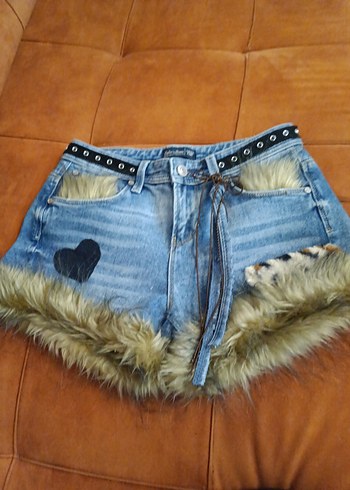 Kürklü Leopar Desenli Kadın Denim Şort - Görsel 2