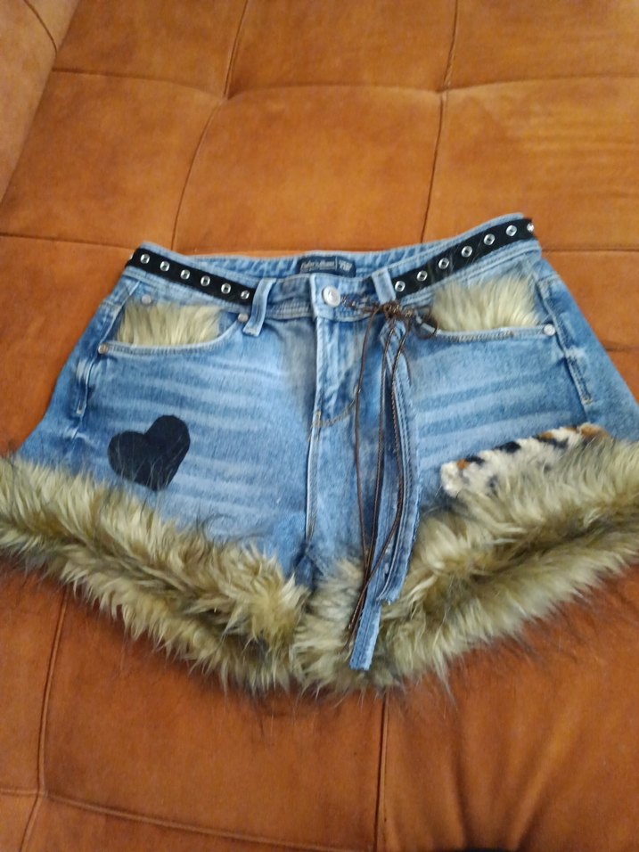 Kürklü Leopar Desenli Kadın Denim Şort - Görsel 2