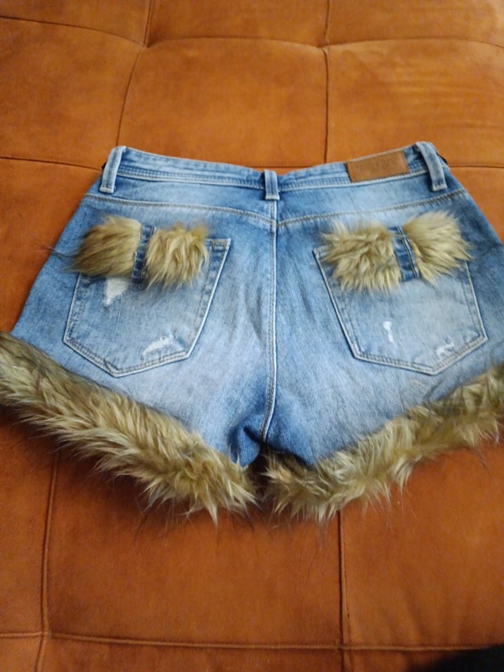 Kürklü Leopar Desenli Kadın Denim Şort - Görsel 4