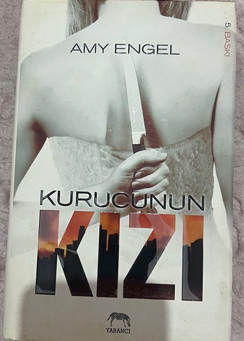 Kurucunun Kızı - Amy Engel