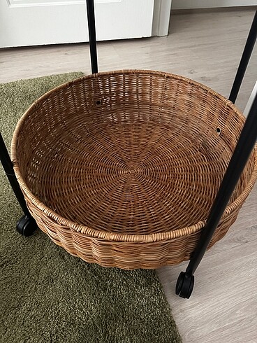 Ikea Tekerlekli Hasır Sehpa