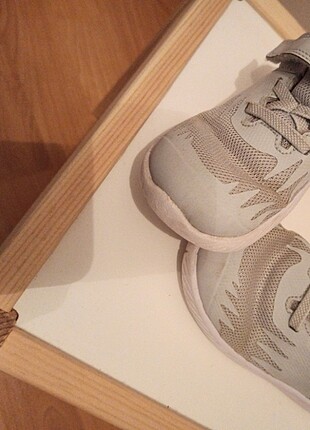 25 Beden Nike ayakkabi