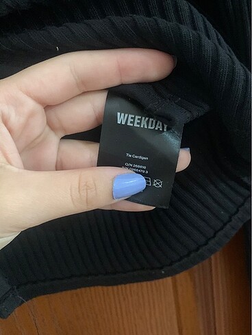 s Beden Weekday Bluz