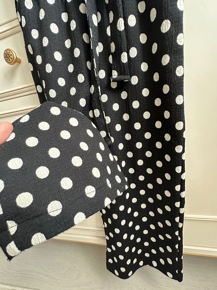 Siyah Puantiyeli Düğmeli Çocuk Tulum - Görsel 4
