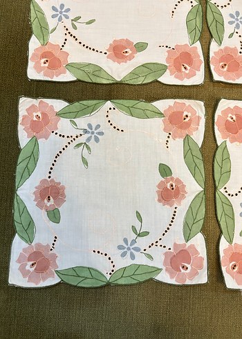 Nakışlı Vintage Pastel Renkli sehpa büfe Örtüsü - Görsel 2