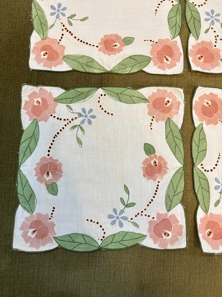 Nakışlı Vintage Pastel Renkli sehpa büfe Örtüsü - Görsel 2