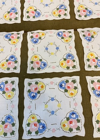 Nakışlı Çok Renkli Sehpa Büfe Örtüsü - Görsel 3