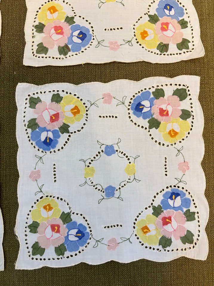 Nakışlı Çok Renkli Sehpa Büfe Örtüsü - Görsel 4