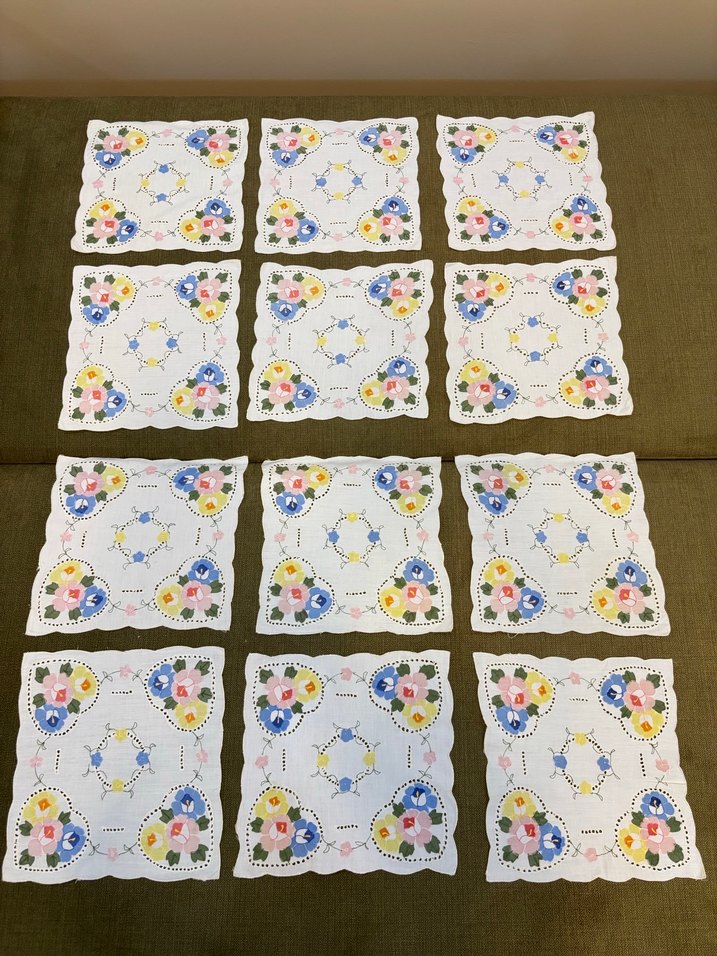 Nakışlı Çok Renkli Sehpa Büfe Örtüsü - Görsel 2