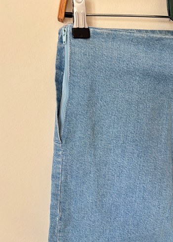 Bağcık detaylı yırtmaçlı kot etek - Görsel 5