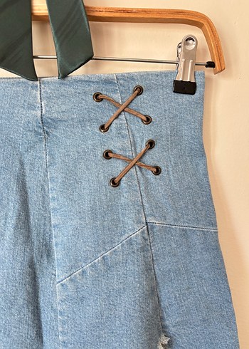 Bağcık detaylı yırtmaçlı kot etek - Görsel 3