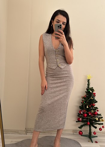 V Yaka Bej Midi Triko Elbise - Görsel 3