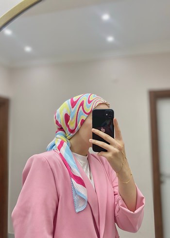 Piliseli eşarp - Görsel 2