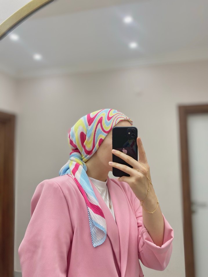 Piliseli eşarp - Görsel 2