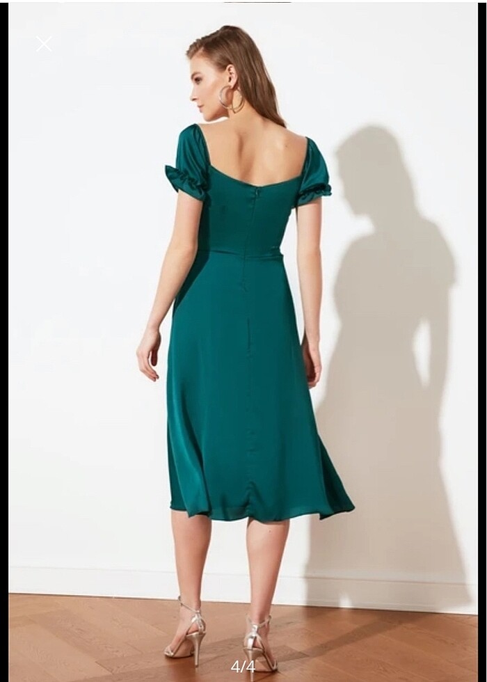 Yeşil saten abiye - Görsel 3