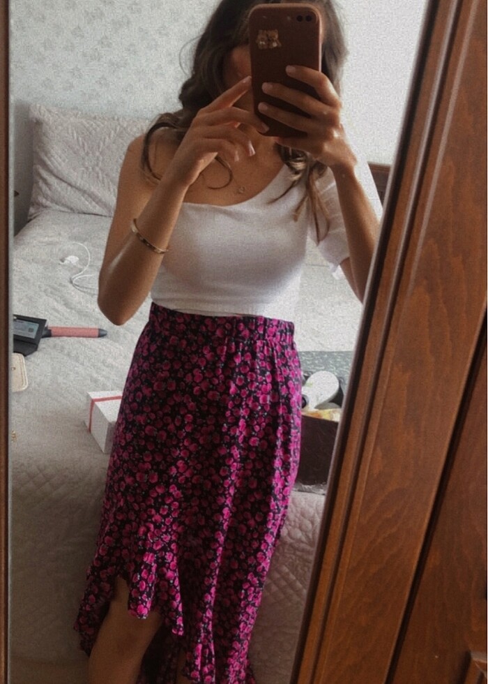 Yırtmaçlı  çiçekli etek - Görsel 3