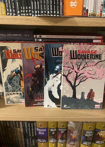 Savage Wolverine Çizgi Roman Seti 4 Cilt