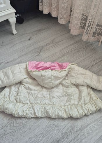 Kız bebek şişme Beyaz Kapüşonlu Mont - Görsel 6