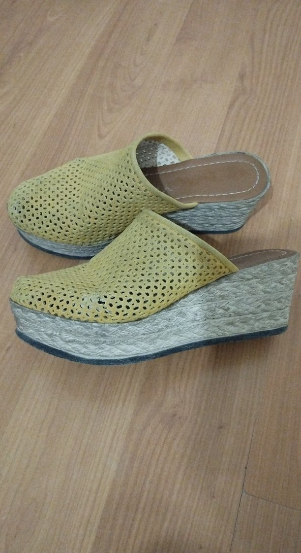 Hardal Sarı Dolgu Topuklu Kadın Terlik - Görsel 4