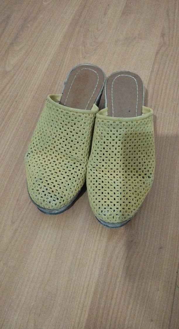 Hardal Sarı Dolgu Topuklu Kadın Terlik - Görsel 2