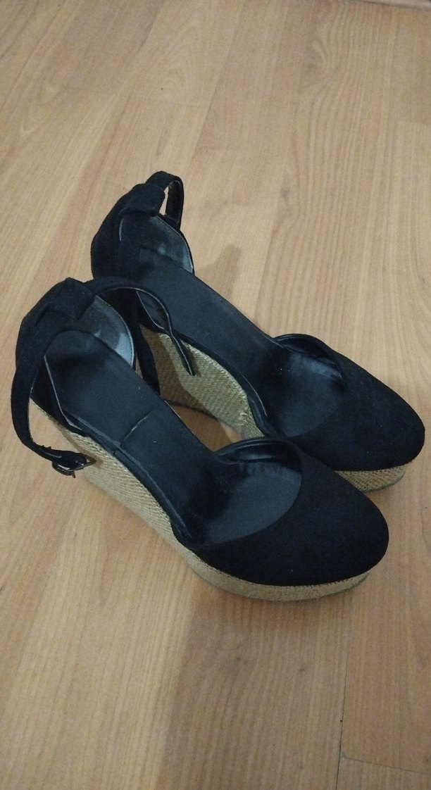 Siyah Süet Kadın Dolgu Topuklu Ayakkabı - Görsel 4