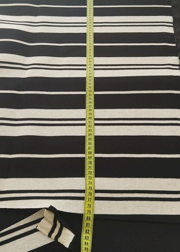 beyaz siyah enine çizgili kumaş - Görsel 8