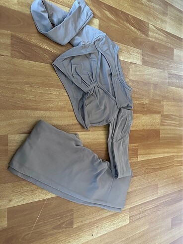 Bershka Tayt Crop takımı