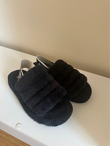 Ugg UGG terlik