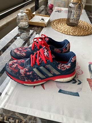 Tertemiz orjinal Adidas koşu ayakkabısı