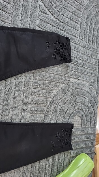 42 Beden haki Renk 2 tane pantalon