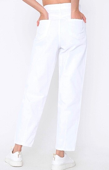 26 Beden Addax Beyaz mom pantolon