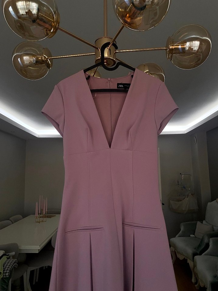 Piliseli V Yakalı Pembe Mini Elbise - Görsel 3