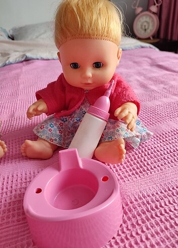 Diğer Altını islatan bebek