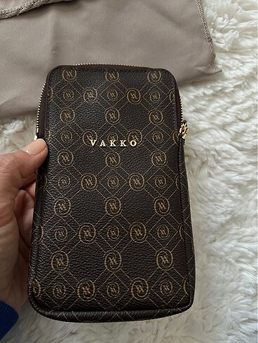 Vakko telefon çantası