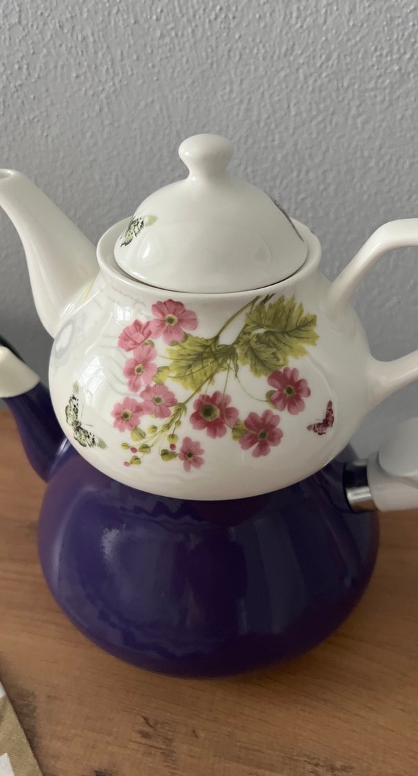 Mor Çiçekli Pastel Renkli Çaydanlık - Görsel 2